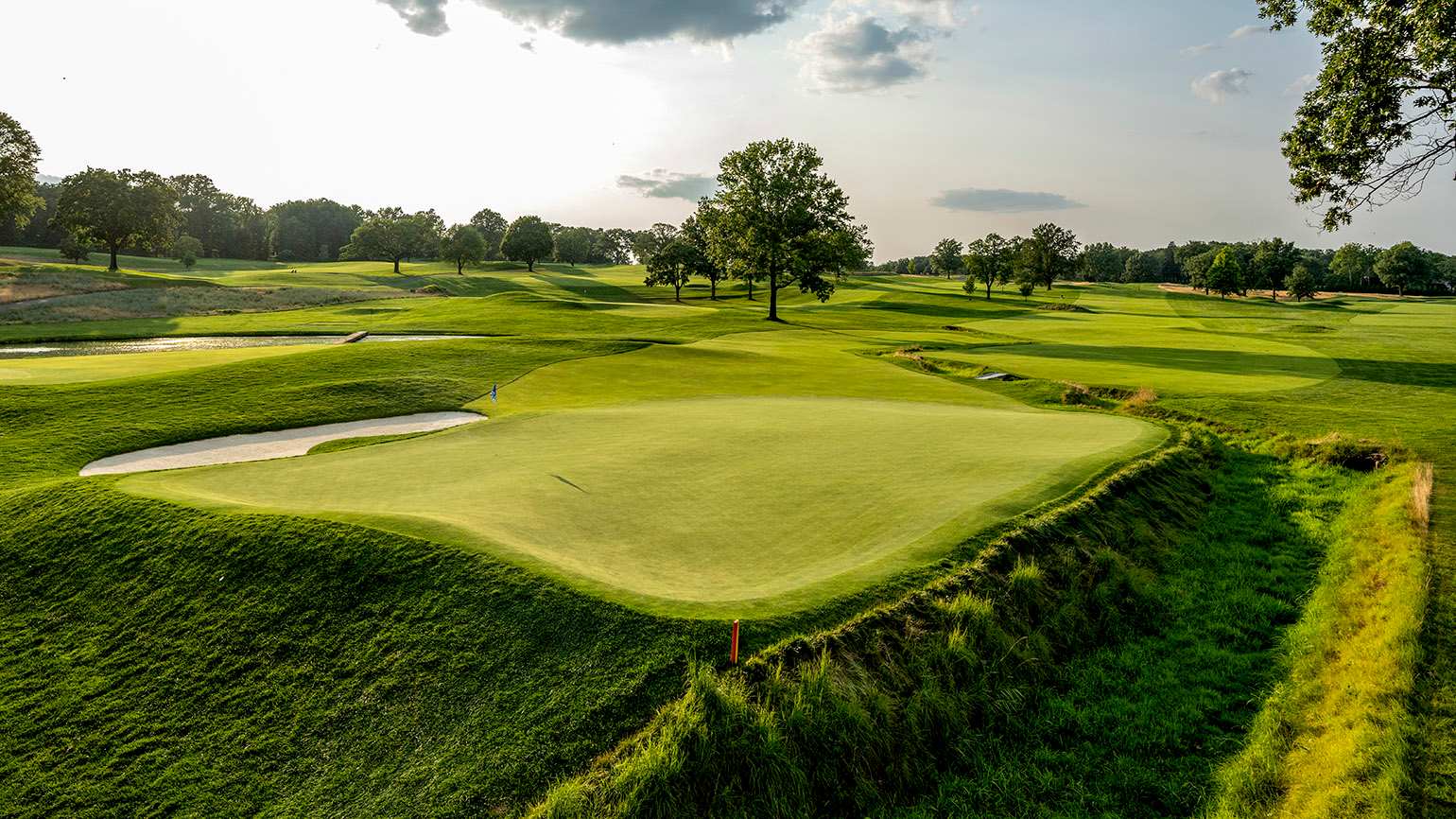 The well-defended and cleverly contoured 12th green at Plainfield is a great example of how Ross crafted his green complexes to challenge even the best players. (USGA/Fred Vuich)