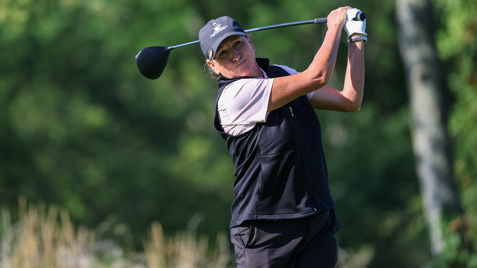 Green Holds First-Round Lead, Other Big Names in Close Pursuit