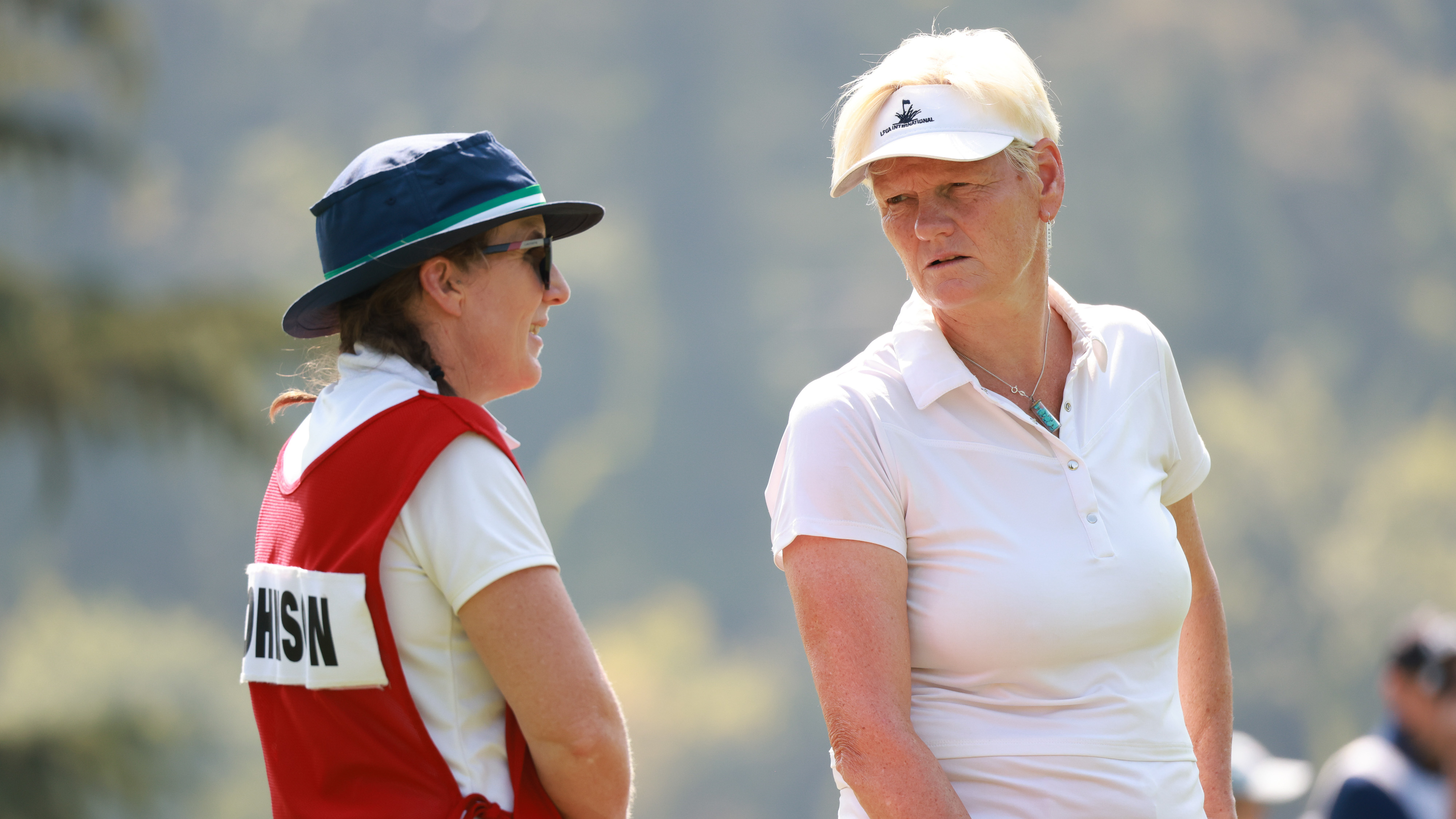 Trish Johnson’s Sizzling 67 Grabs Lead at 5th U.S. Senior Women’s Open