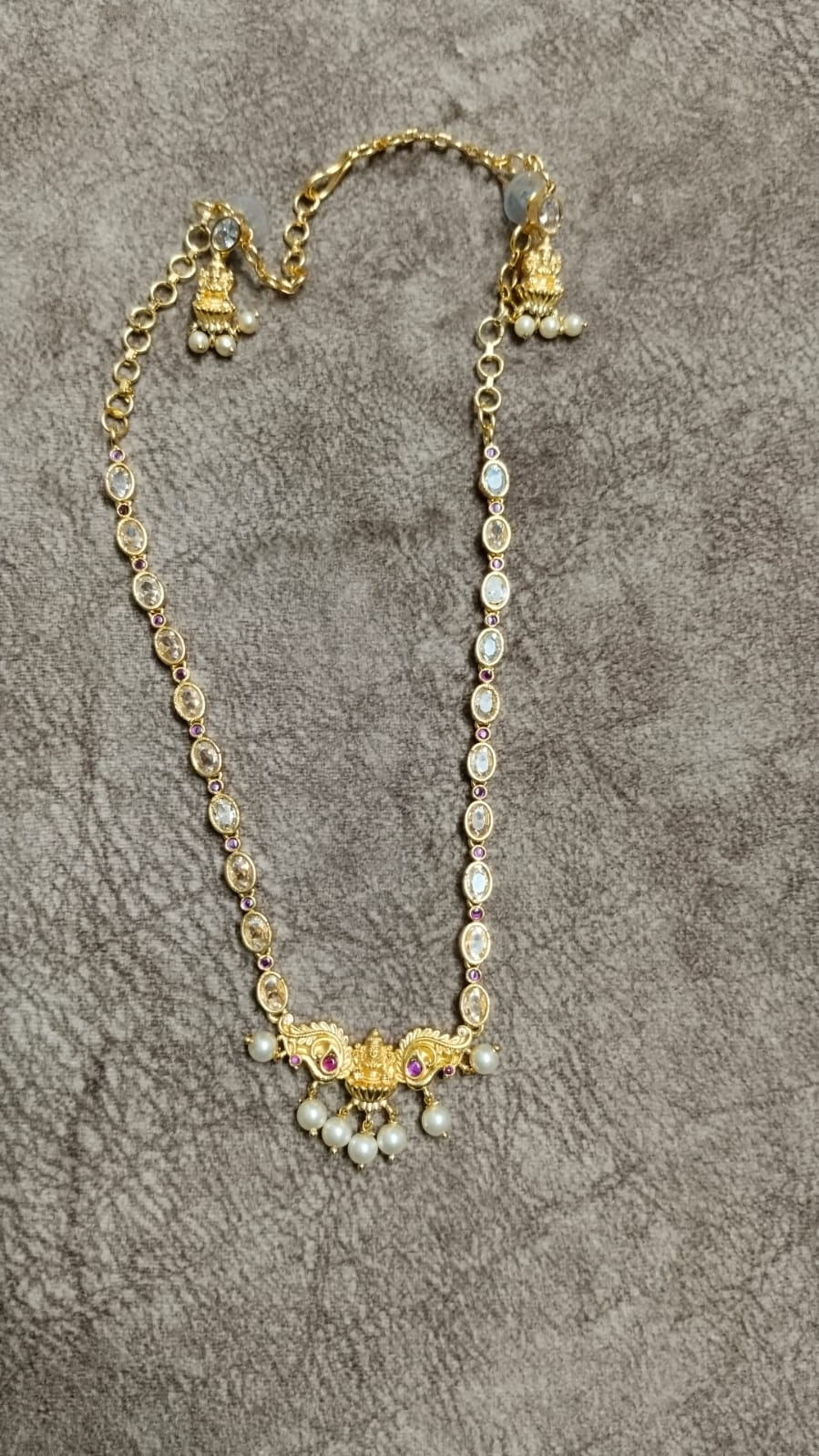 ✨ Elegant Peacock Pearl Necklace ✨