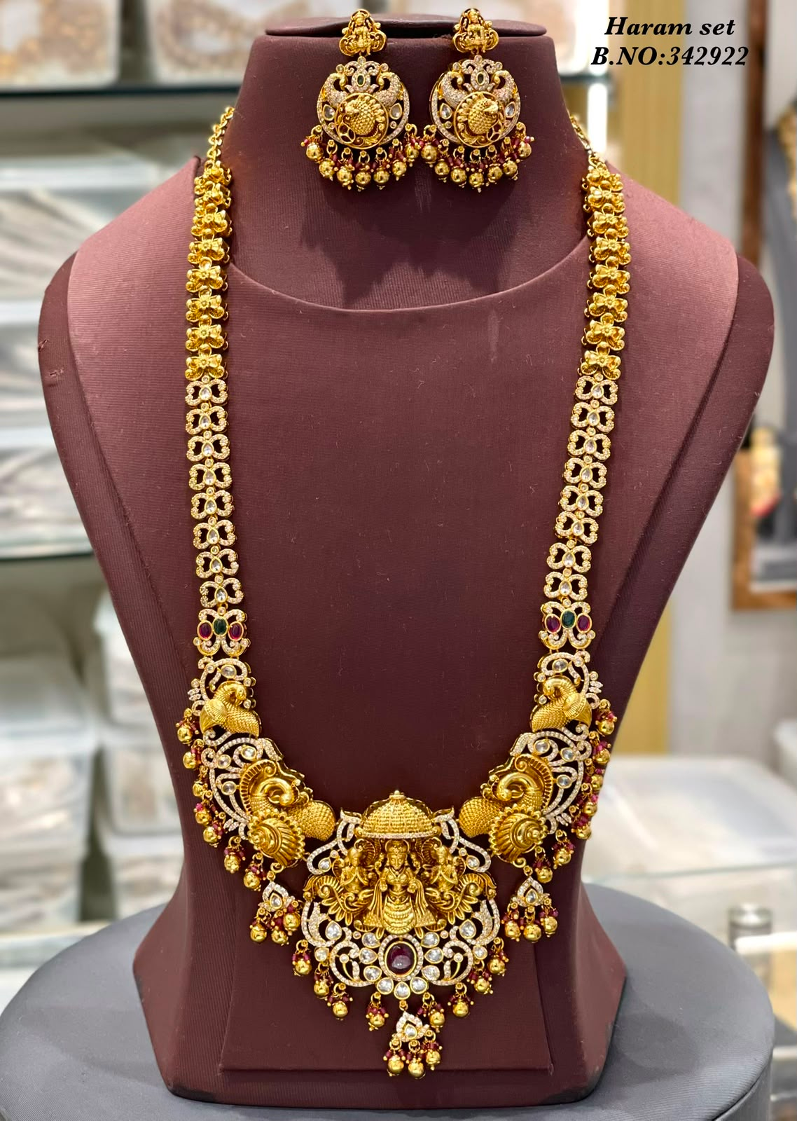 ✨ Majestic Lakshmi Peacock Bridal Haram Set