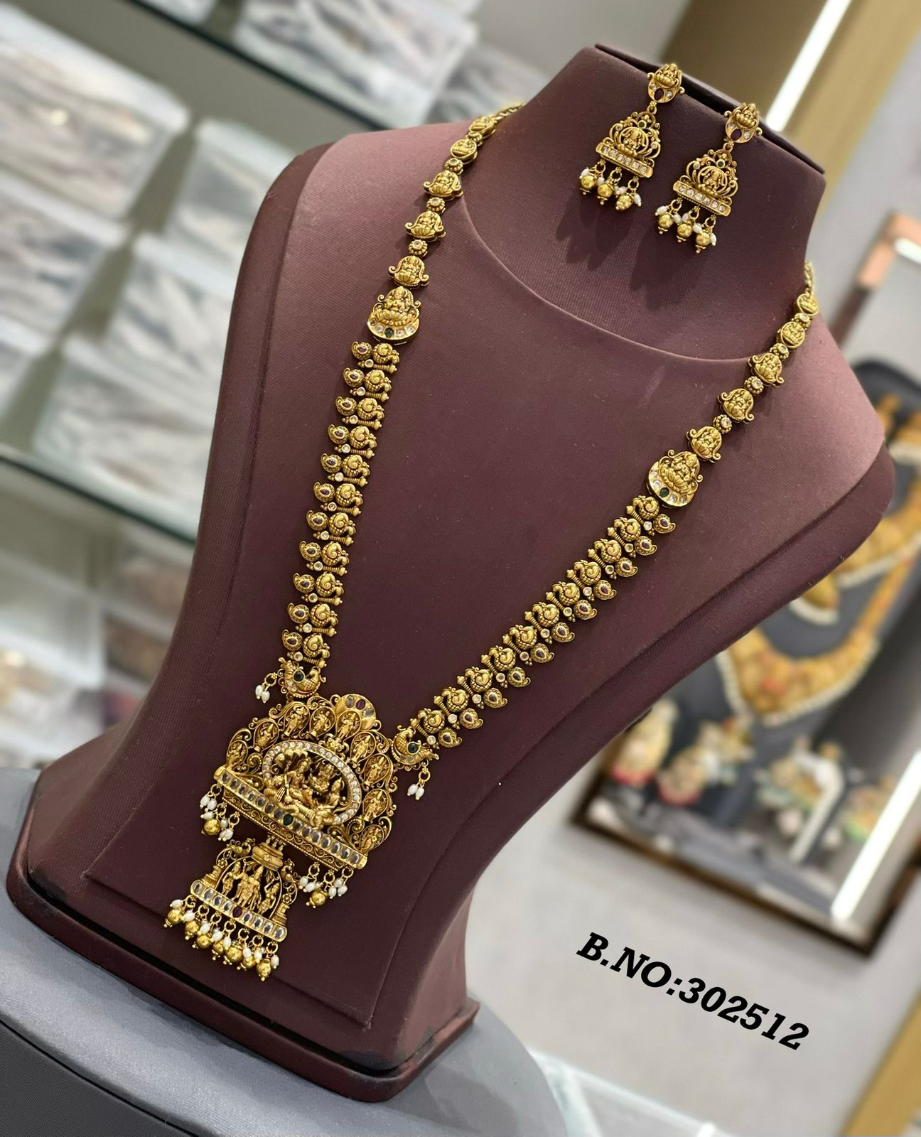 ✨ Majestic Antique Temple Lakshmi Haram Set