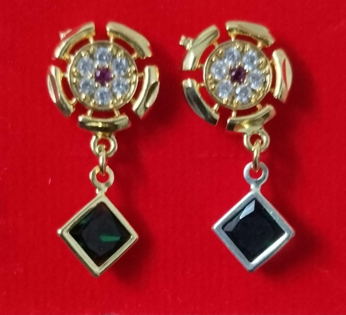 ✨ Contemporary Floral Geometric Drop Earrings