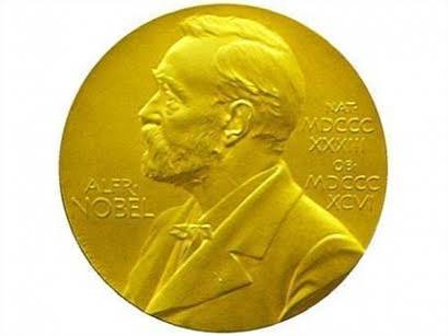 Robert E. Holl və Maykl Vudford İqtisadiyyat üzrə Nobel Mükafatına Layiq Görülüblər