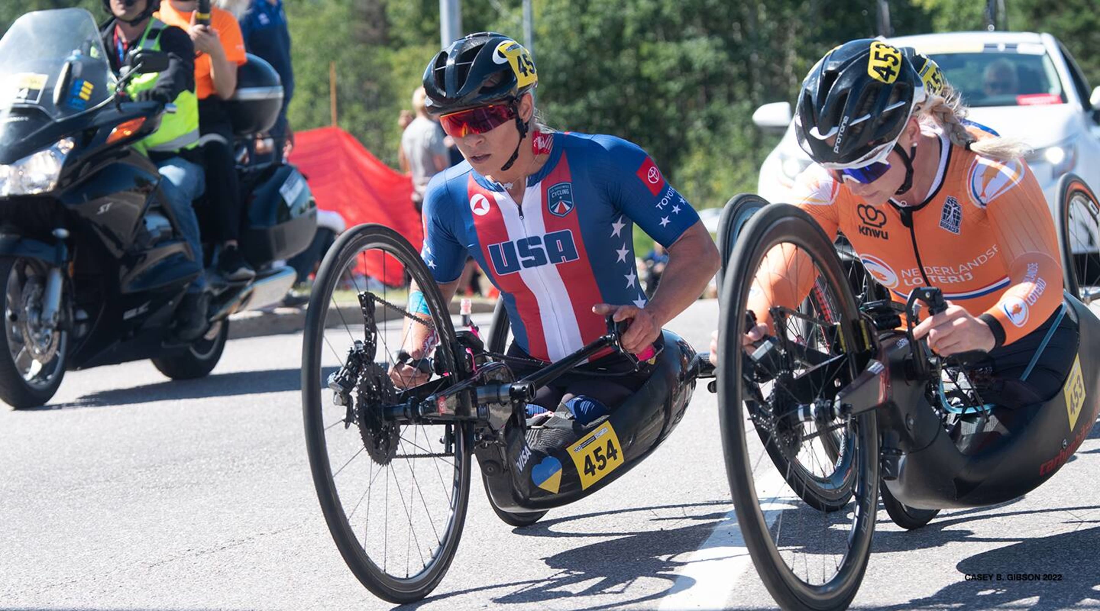 (L) Oksana Masters competes during the women's road race H5