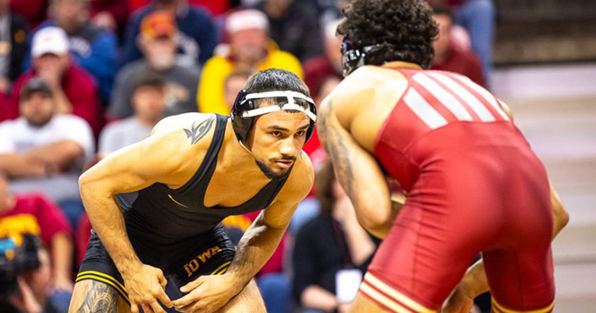 USA Wrestling | Iowa defeats Iowa State, 18-14, in Cy-Hawk battle on ...