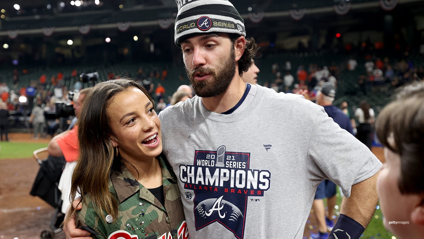 Colorado's Mallory Pugh takes on Braves' Dansby Swanson to see