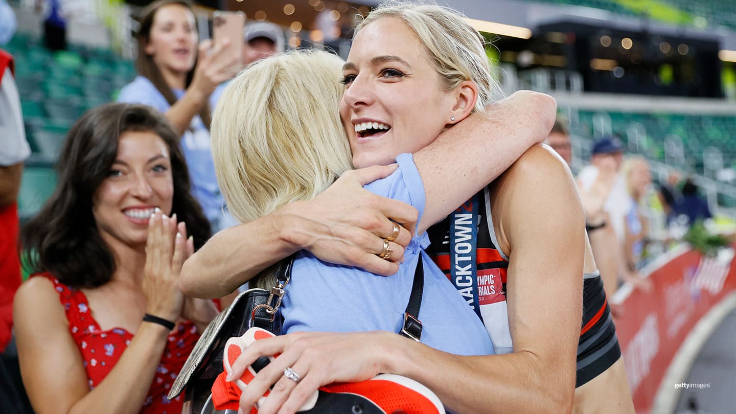 Emma Coburn wins 3,000 women's steeplechase at third consecutive