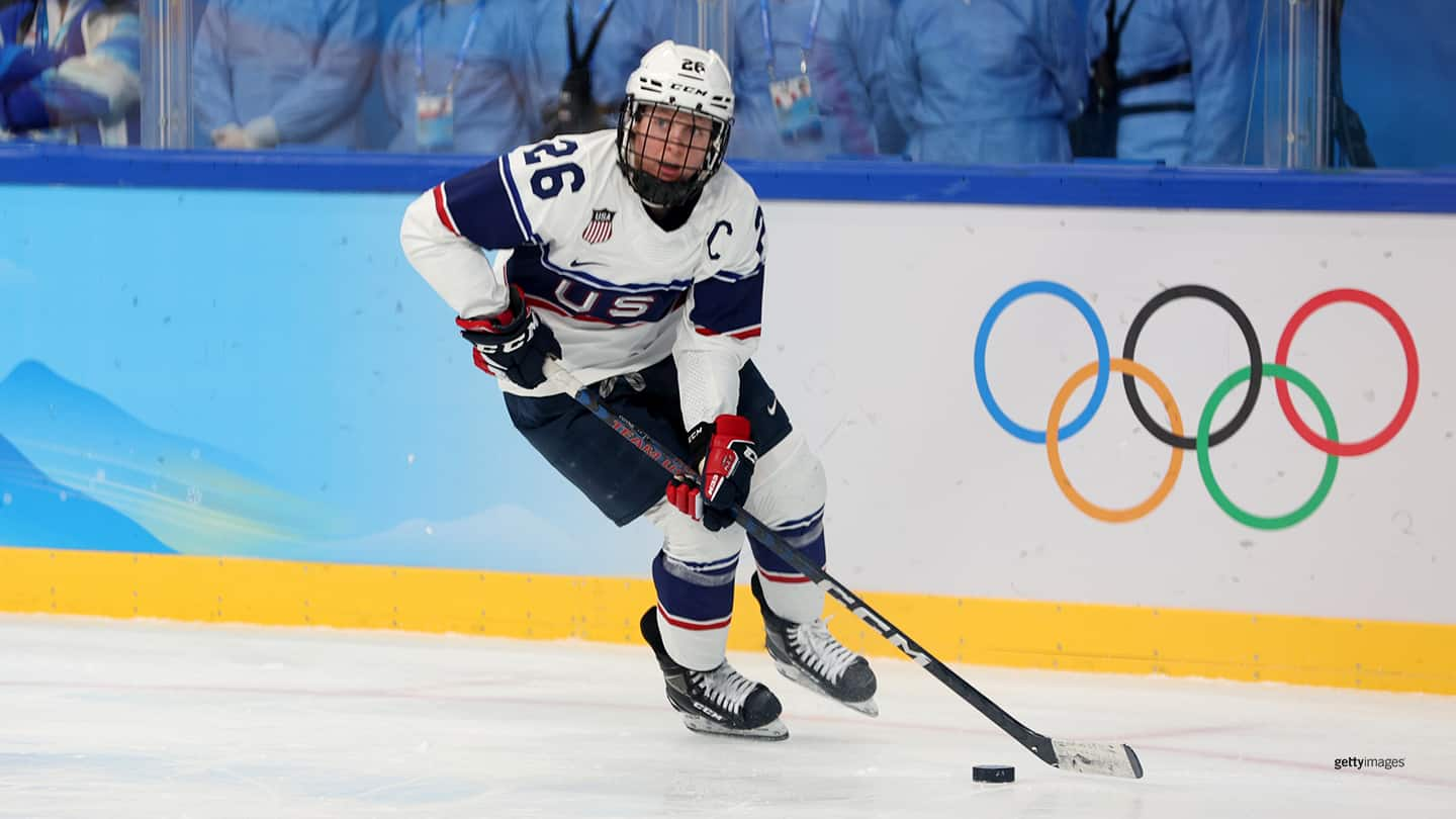 Kendall Coyne Schofield (26) skates with the puck, 2024 Paris Olympics