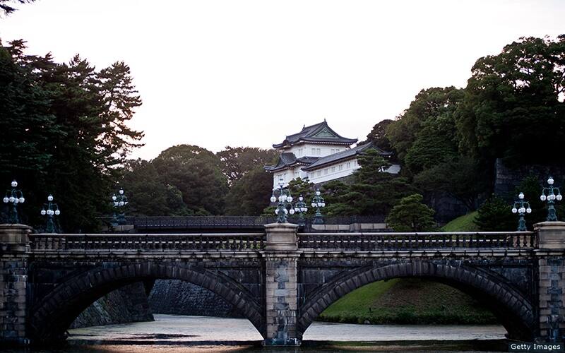 The Imperial Palace as seen on a summer day