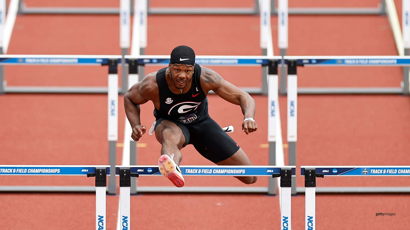 NCAA Video Vault: The race that put Olympic hurdler turned NFL