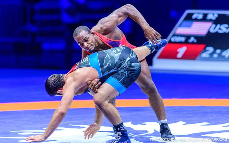 J'den Cox (USA) scores a takedown at the 2022 World Championships