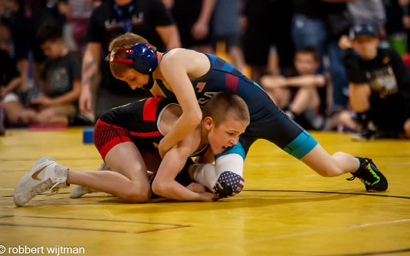 Mick Dobbs vs. Calvin Averitt at 38 kg at UWW Futures in freestyle