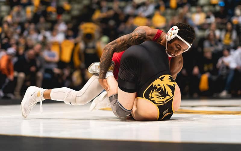 David Carr (Iowa State) controls Keegan O'Toole (Missouri).