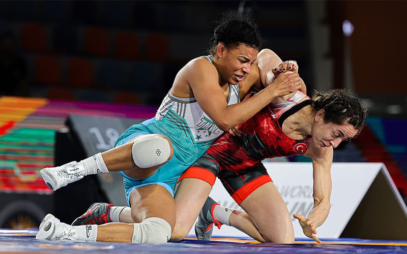 Jacarra Winchester (USA) controls Turkey’s Bediha Gun in the Ibrahim Moustafa Ranking Event finals.