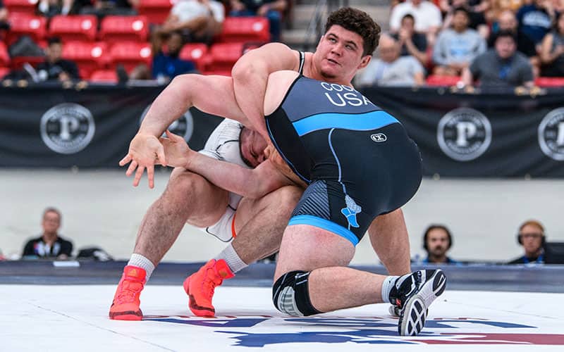 Cohlton Schultz locks up Adam Coon in the 2023 U.S. Open finals.