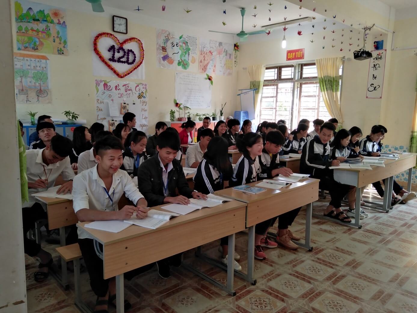 Buổi dự giờ môn học Vật Lý Buổi dự giờ môn học Vật Lý