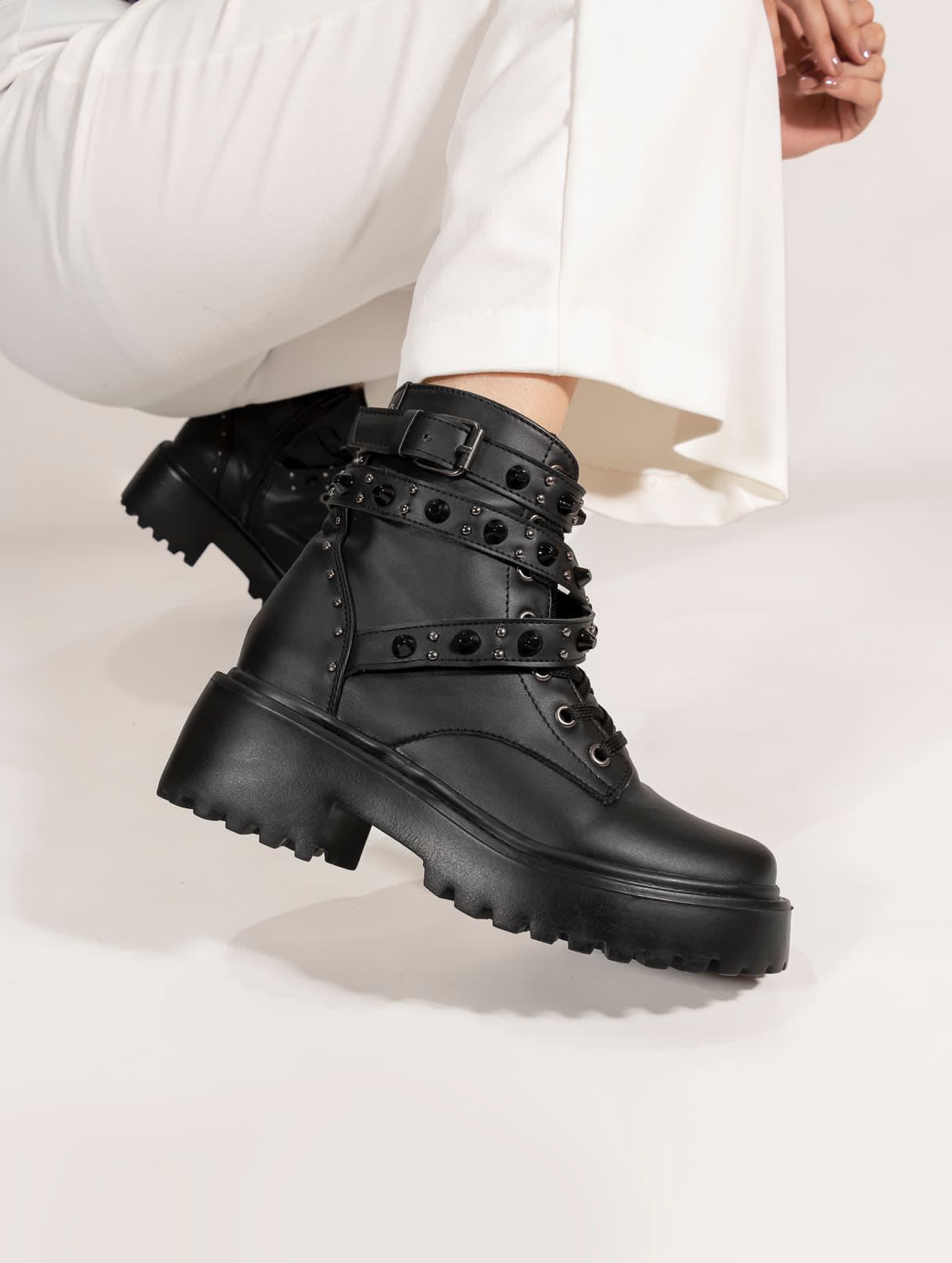Botin Con Taches Liviano Maryjc