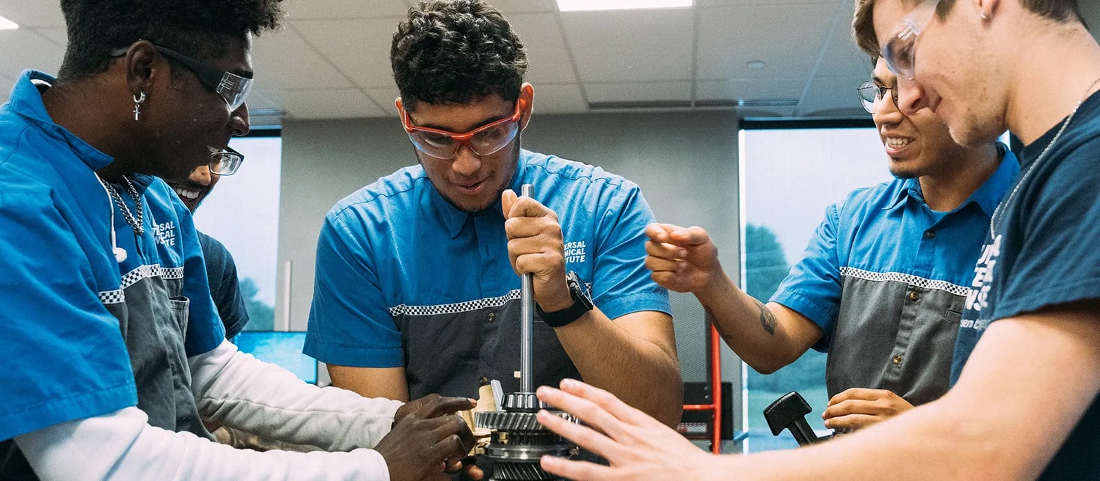 Navigate Automotive and Diesel Training with UTI’s Student Coaching Program
