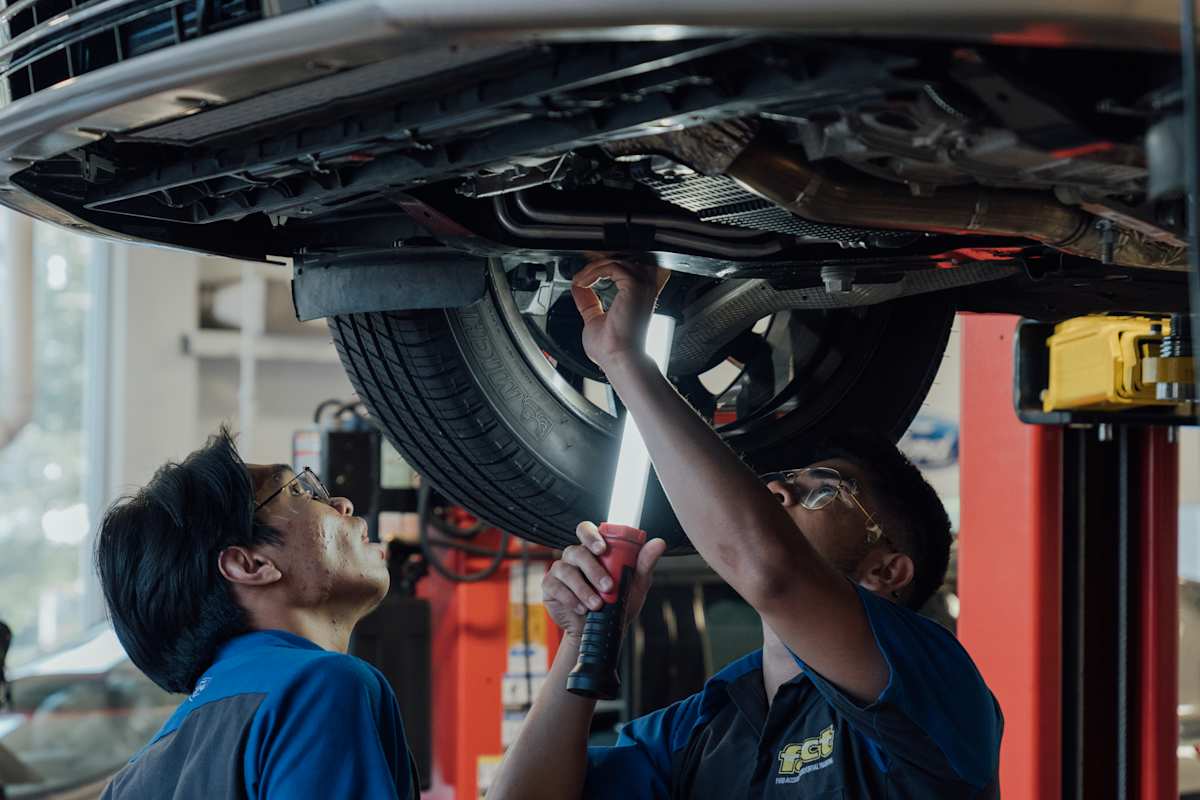 Students in MSAT lab