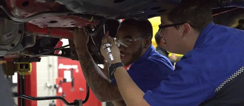 What Is an Auto Mechanic Duties Salary More UTI