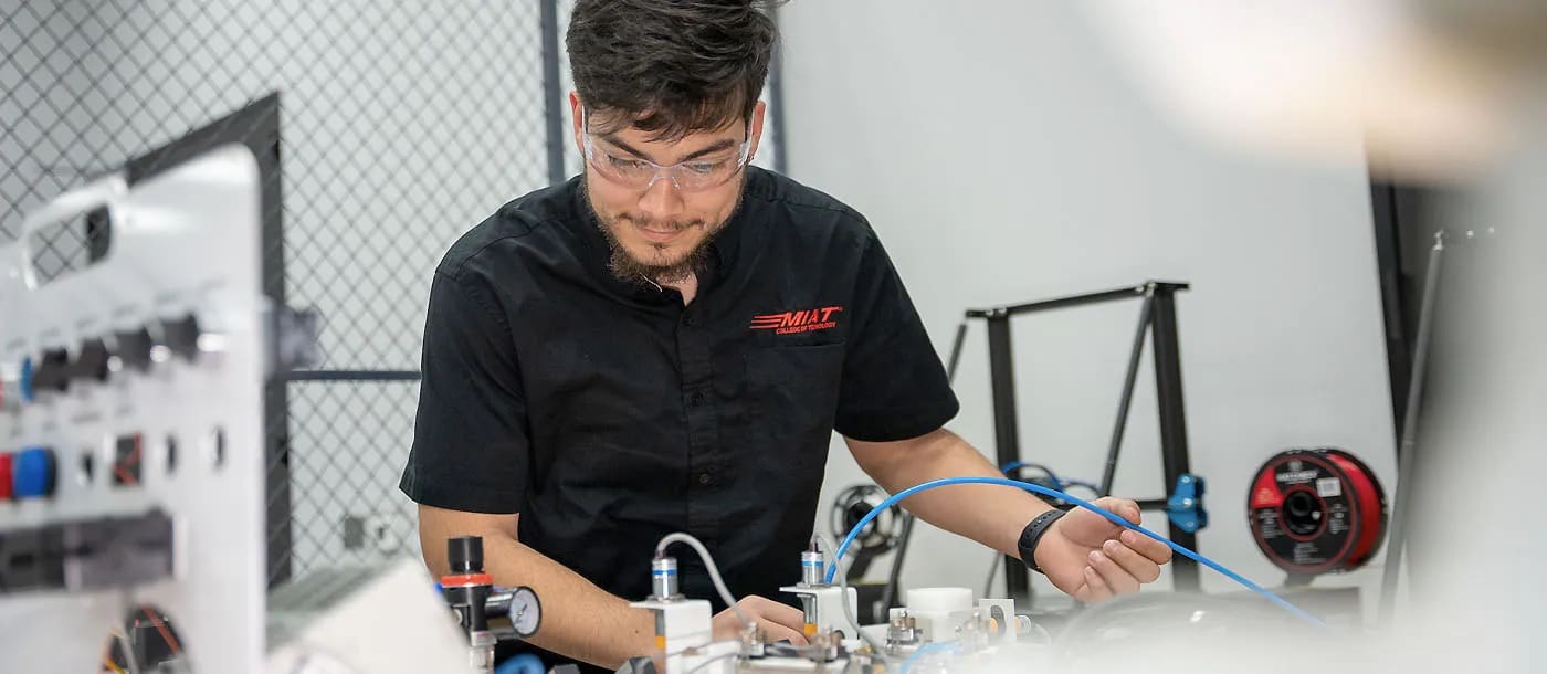 Robotics Technician Career Paths & Jobs in Robotics UTI