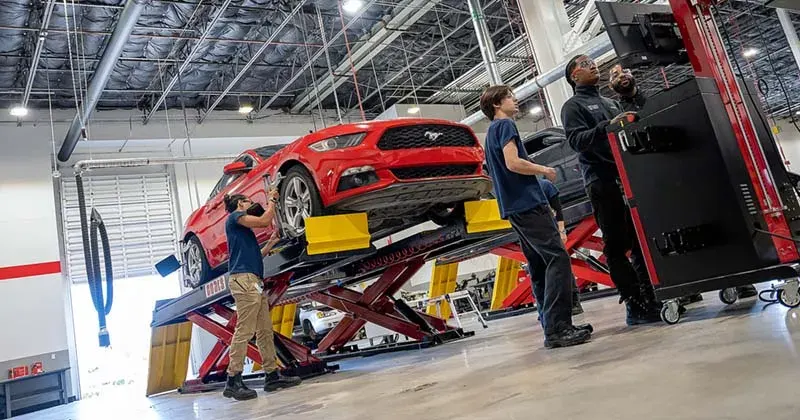 Auto Mechanic School Near Hollywood FL UTI
