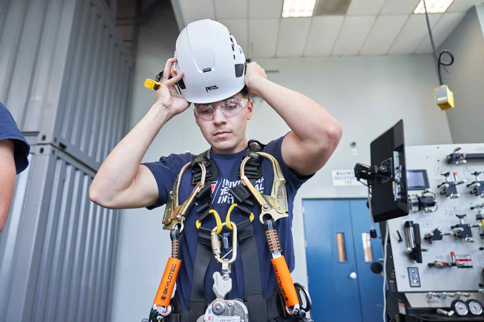 WIND TURBINE SCHOOL NEAR CONROE, TX: START YOUR LEARNING JOURNEY