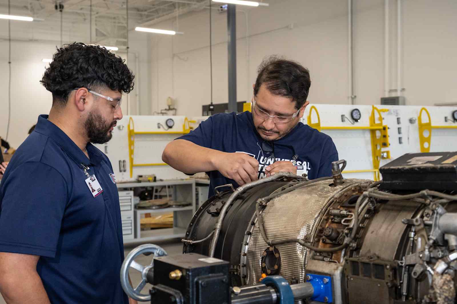 HANDS-ON AVIATION MECHANIC COURSES