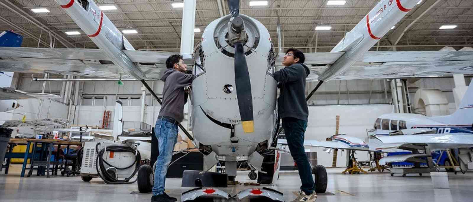 AVIATION MECHANIC SCHOOL FOR CAREER-READY TRAINING