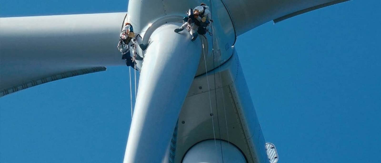 WIND TURBINE TECHNICIAN SCHOOL