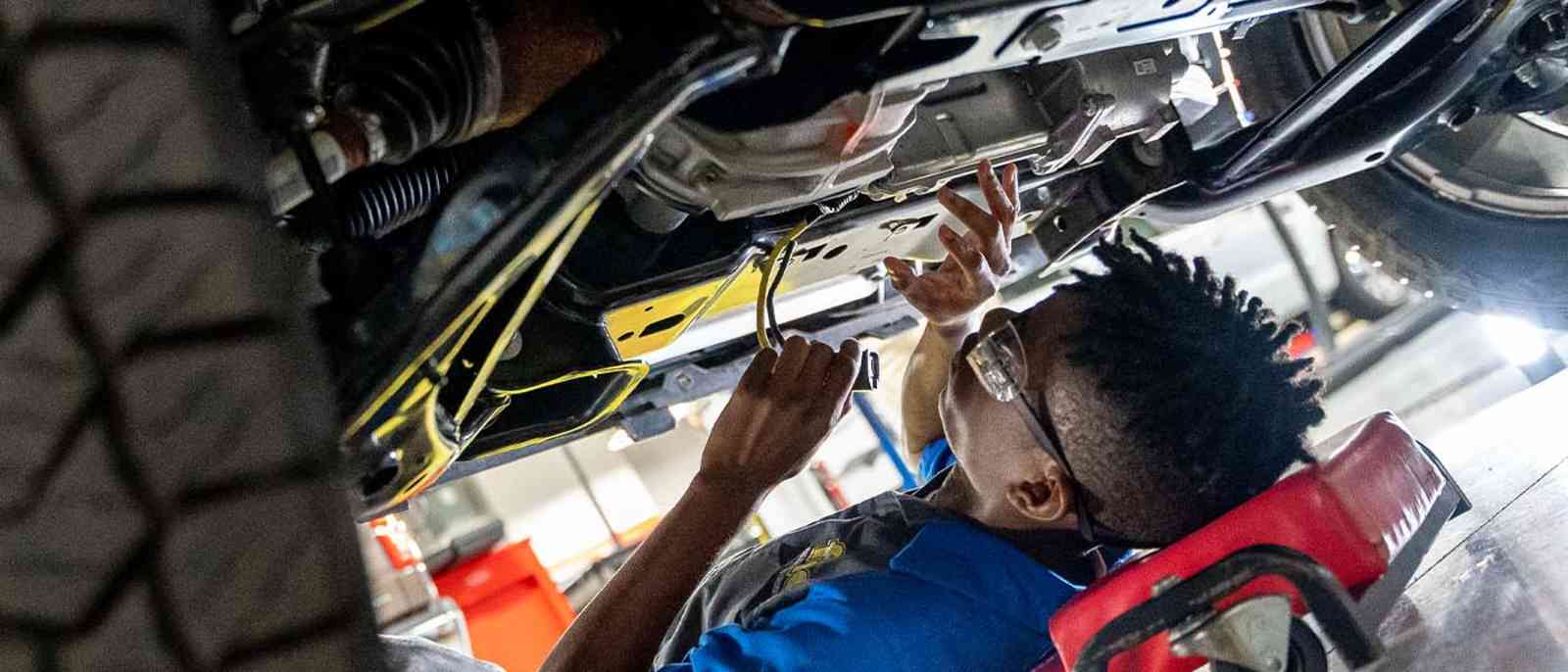 Auto Mechanic Training Near Pearland, TX