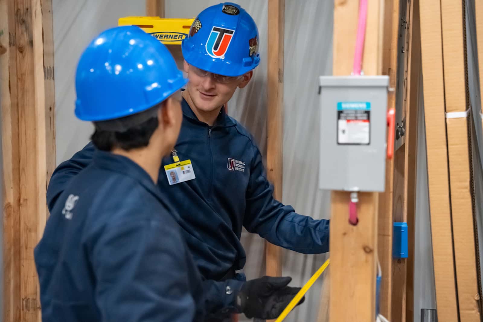 How To Become an Electrical Technician: A Step-by-Step Guide