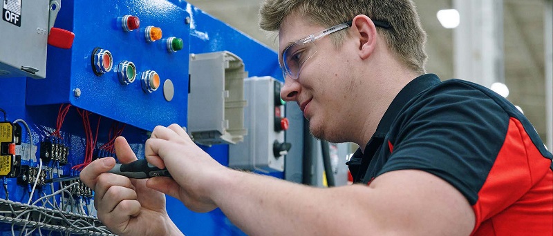 Associate of Applied Science Degree in Energy Technology at UTI