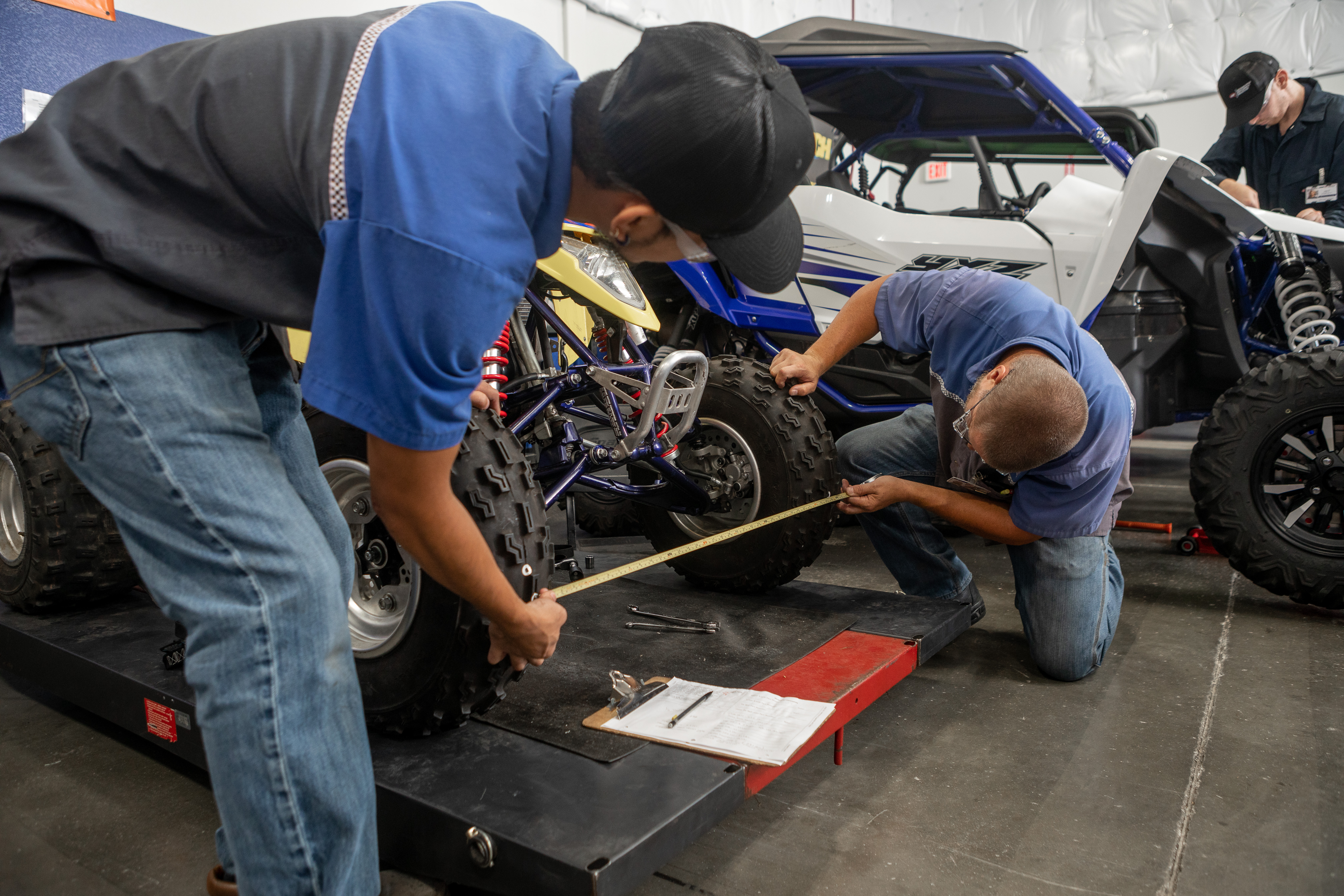 FY23-MMI-Avondale-Phoenix-MOTO-GENERAL-SUSPENSION-23