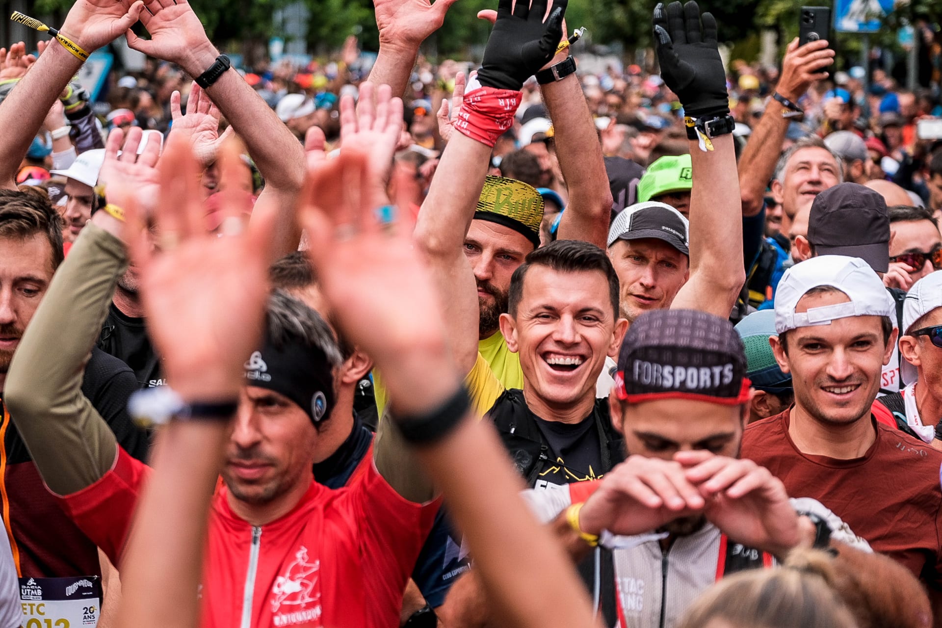 start of the race etc utmb mont blanc