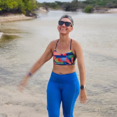 AMANDA BORGES MOUZINHO