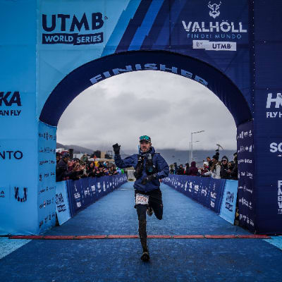 Andres Nicolas CALDERON DOBRONSKI