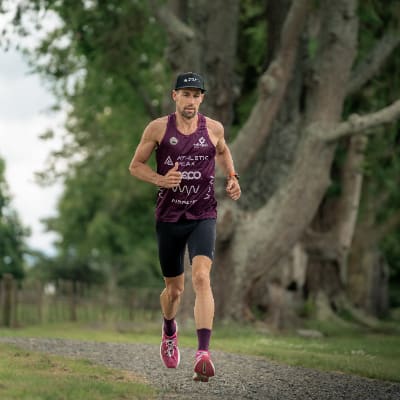 UTMB Live - Tarawera Ultra-Trail by UTMB 2026 - Simon COCHRANE