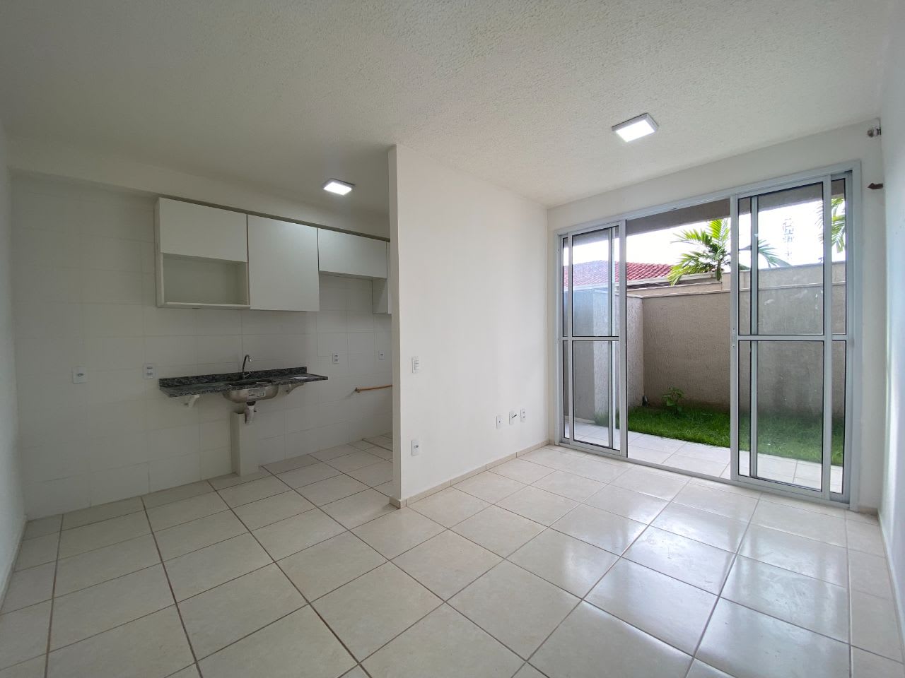 APARTAMENTO 2 QUARTOS COM SUÍTE