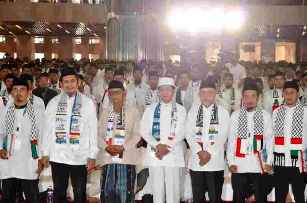 Menag Nasaruddin Umar Buka Secara Resmi Muktamar V Wahdah Islamiyah dan Kukuhkan 10 Ribu Guru Qur’an