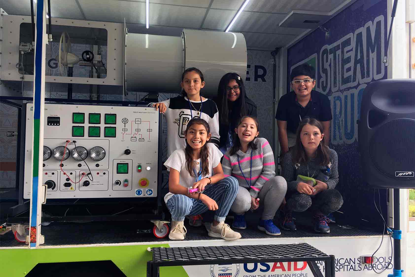 El Steam Truck visitó USAID para una increíble actividad