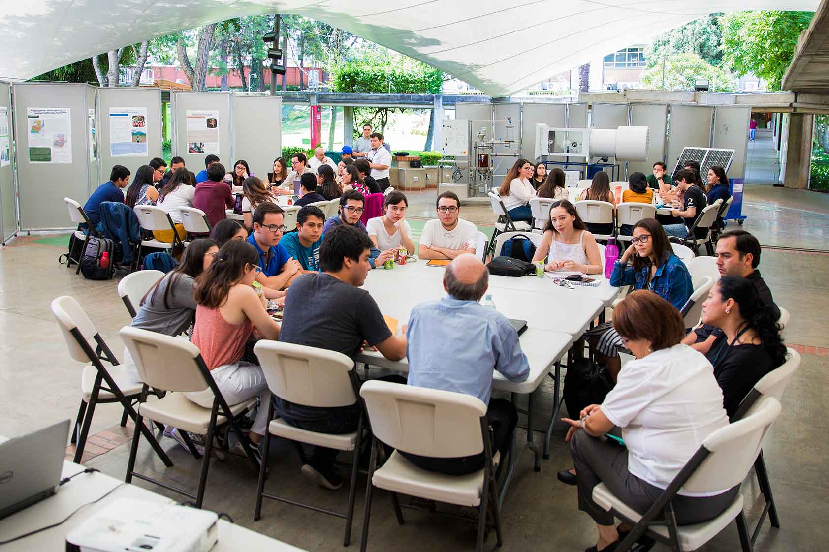 Ciencia, tecnología e investigación en Converciencia 2019