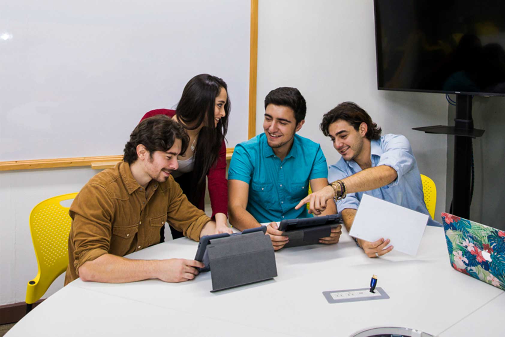 ¿Cómo podemos crear buenos hábitos de estudio en casa? ¿Cómo podemos crear buenos hábitos de estudio en casa?