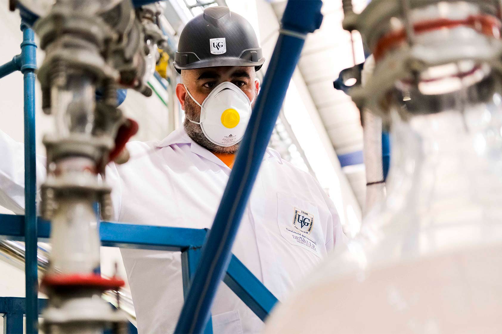 Gamaliel Zambrano: una vida de excelencia y pasión por la ingeniería Química y la Biotecnología