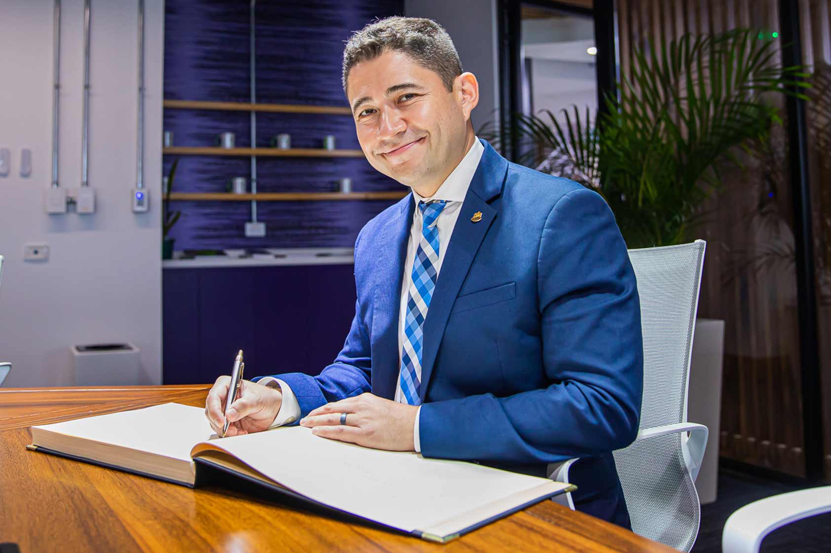 Luis Pedro Zea, un doctor Honoris Causa sin igual Luis Pedro Zea, un doctor Honoris Causa sin igual