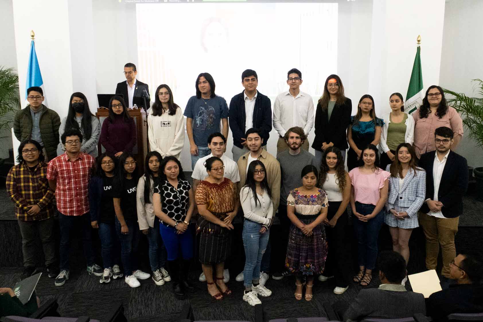 Dos Campus, dos facultades y un gran esfuerzo para apoyar al Programa de Telesecundaria Dos Campus, dos facultades y un gran esfuerzo para apoyar al Programa de Telesecundaria
