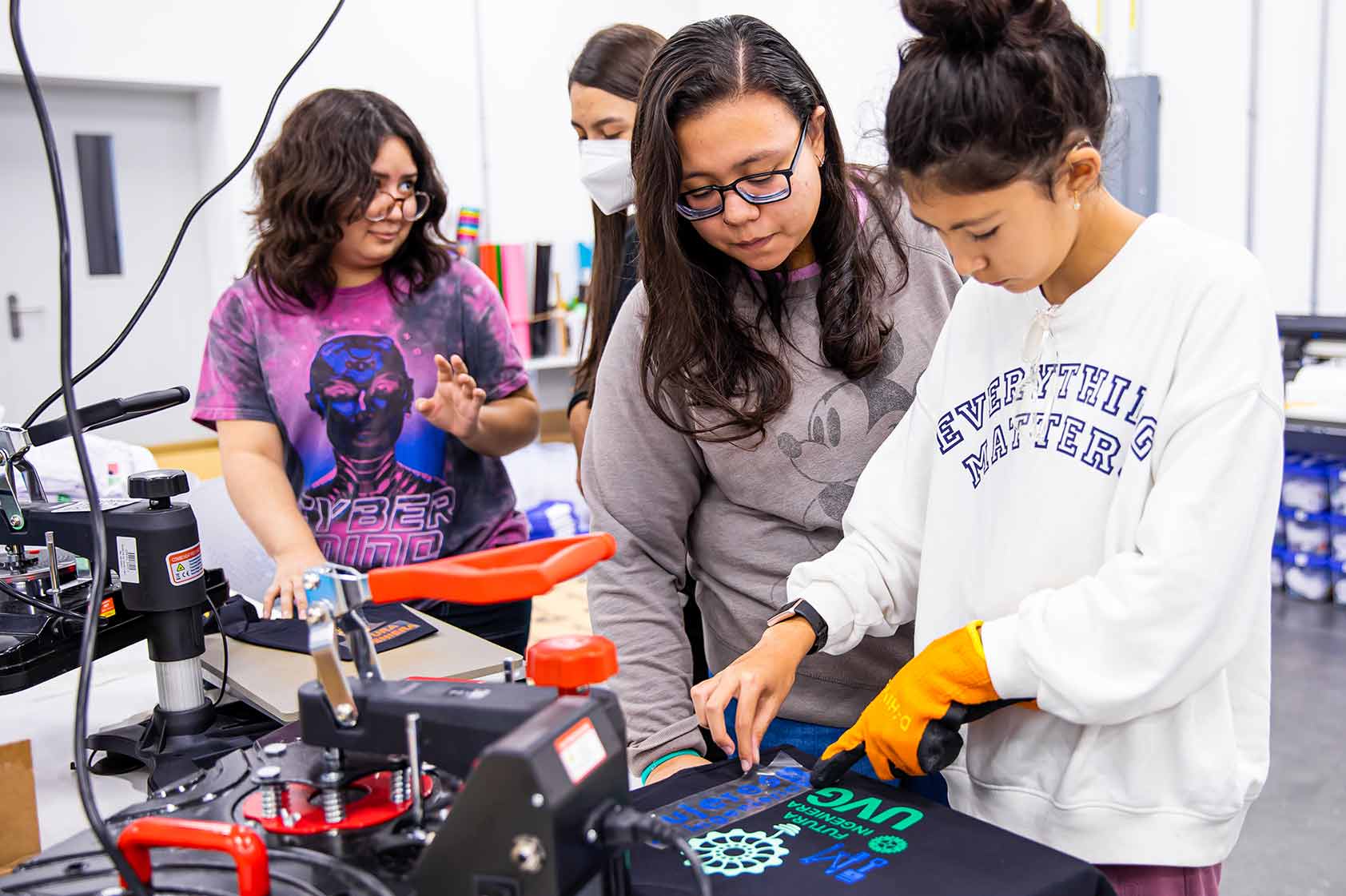 ¡Aplica al programa Mujeres en Ingeniería 2023!