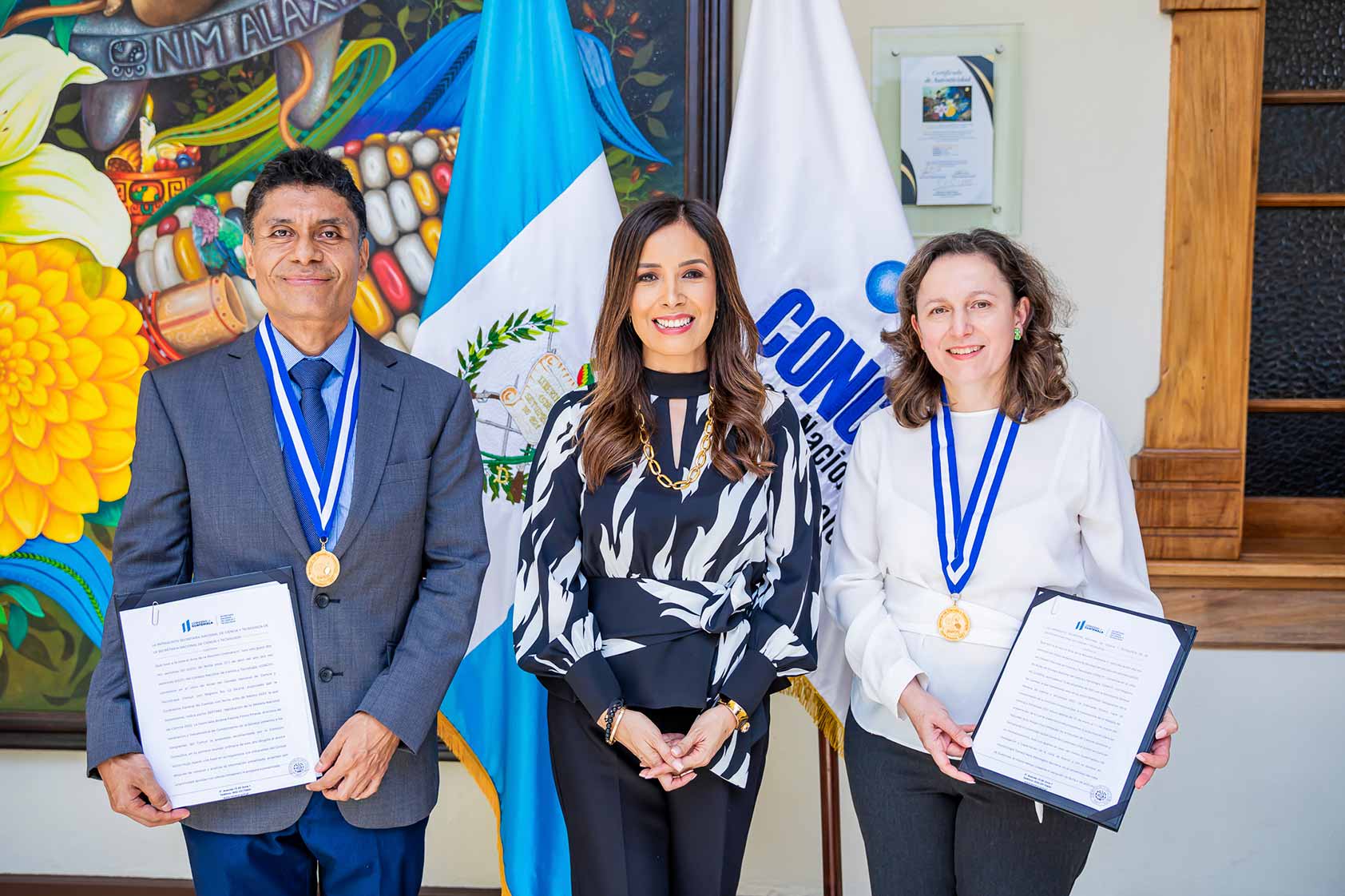 Pennington y Ayerdi: Medallas Nacionales de Ciencia y Tecnología 2021 y 2022 Pennington y Ayerdi: Medallas Nacionales de Ciencia y Tecnología 2021 y 2022