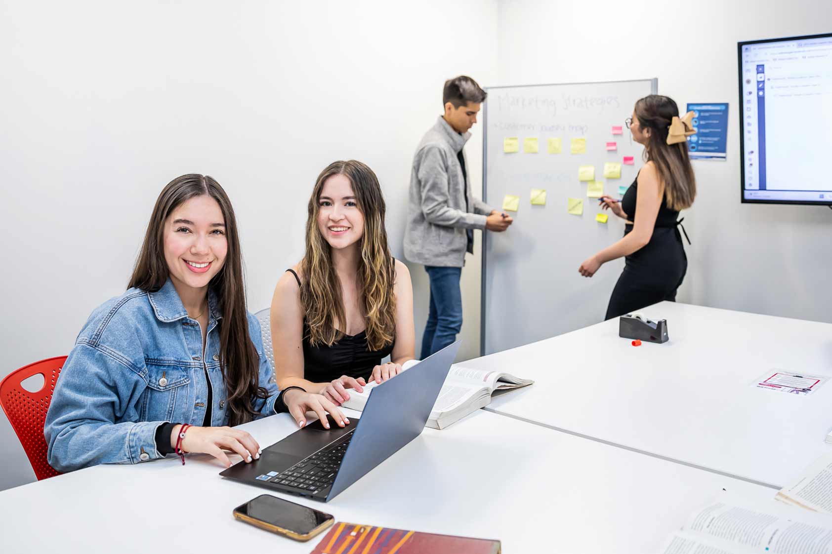 En UVG contamos con estaciones de emergencias para atender a la comunidad